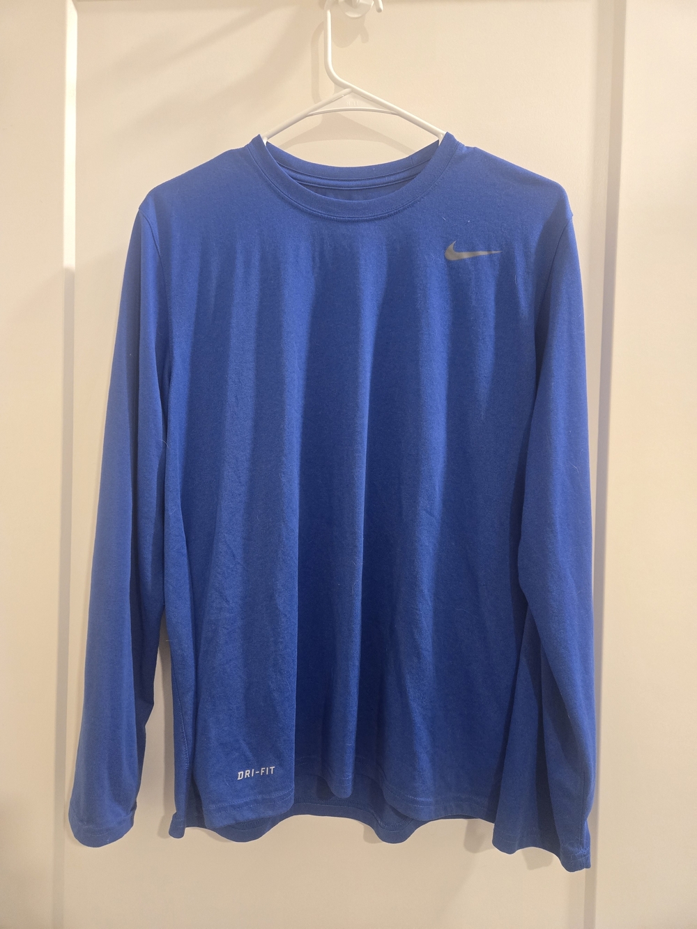 Nike Men’s Dri-FIT Long Sleeve Shirt - Blue